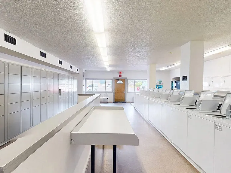 Laundry Facility with Folding Station