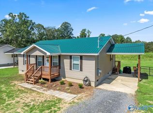 577 Walter Whitt Rd, Boaz, AL 35956