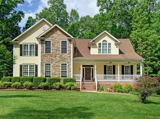 114 Palmetto Dr, Mooresville, NC 28117