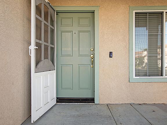 4th image of 404 Calle Mirasol