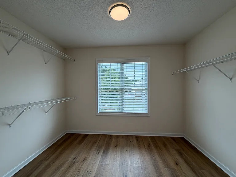 3892 Plymouth Rock Dr — Photo 15