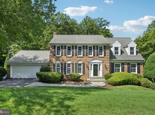 10182 Hillington Ct, Vienna, VA 22182