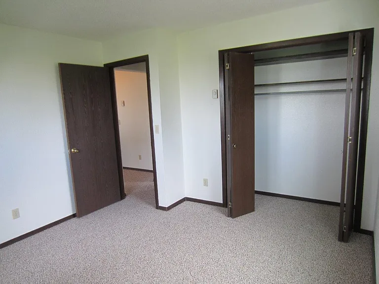 Dakota Village Apartments — Photo 7