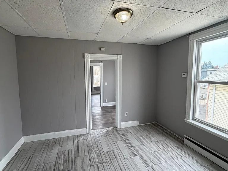 219 Magnolia Ave #3L — Photo 2