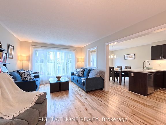 4th image of 566 Dundonald Dr