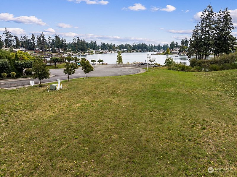 2nd image of 1828 176th Avenue E