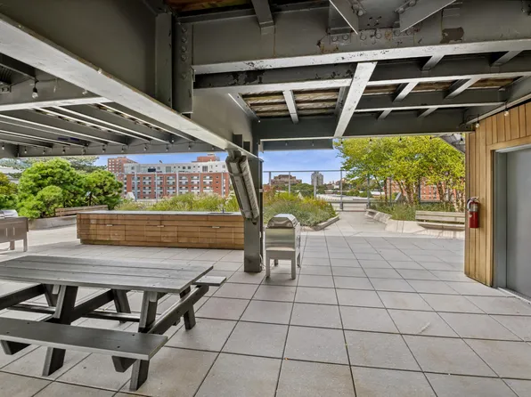 535 Dean Street image 7 of 12