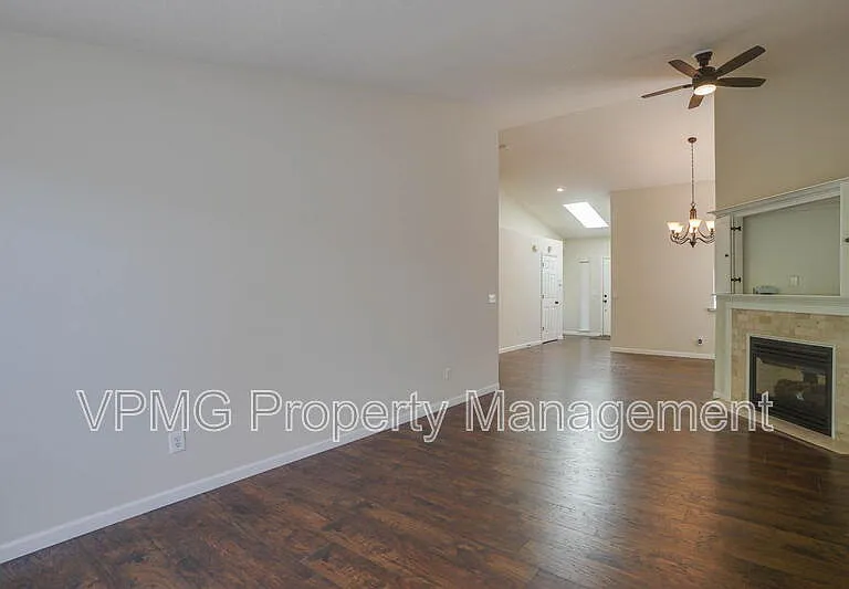 2115 NW 143rd Cir — Photo 15