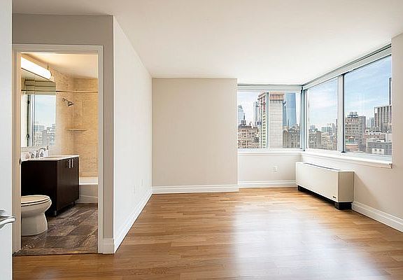 5th image of 776 6th Ave #32K
