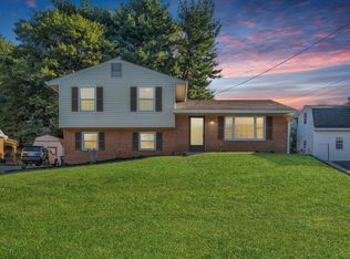 628 Timberidge Rd, Vinton, VA 24179