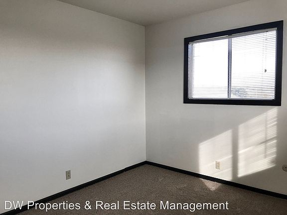 3rd image of 1213 N 13th Ave APT 1312