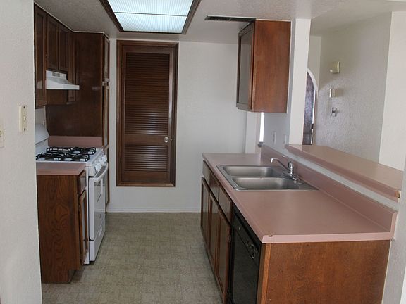 5th image of 1472 Sierra De Oro Dr