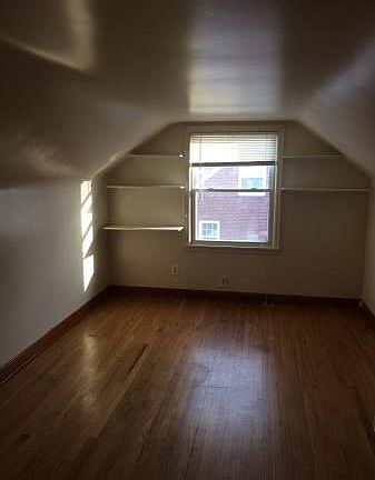 2nd Bedroom (upstairs)