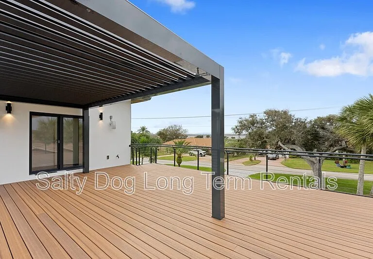 3001 John Anderson Dr — Photo 30