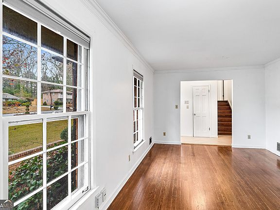 5th image of 2738 Rainbow Ridge Rd