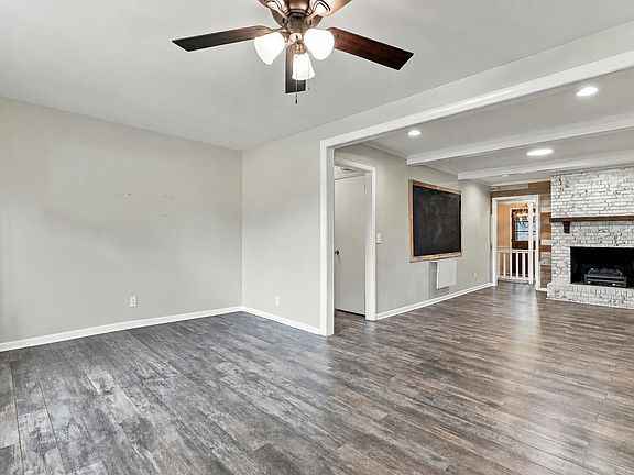 3rd image of 123 Powell Dr