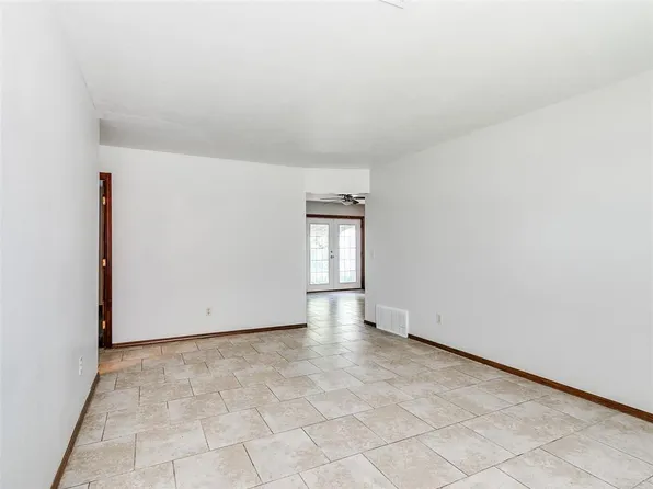 1228 SW 78th Ter, Oklahoma City, OK 73139