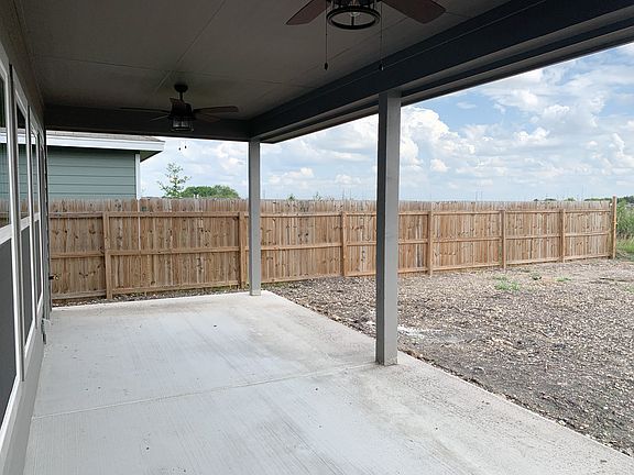 4th image of 213 Colonial Ln #1X0Z4Y