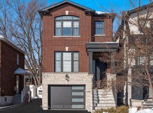 62 Burlingame Rd, Toronto, ON M8W1Y8
