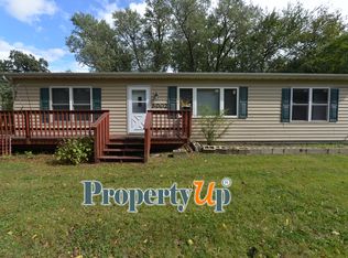 5002 Roberts Rd, McHenry, IL 60051