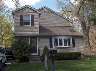 18 South Rd, Wayne, NJ 07470