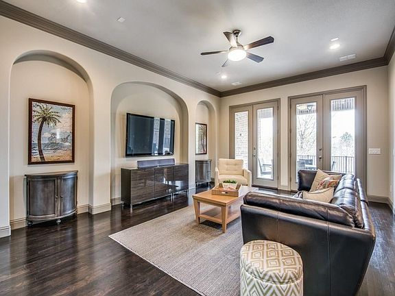 5th image of 10108 Tisbury Dr