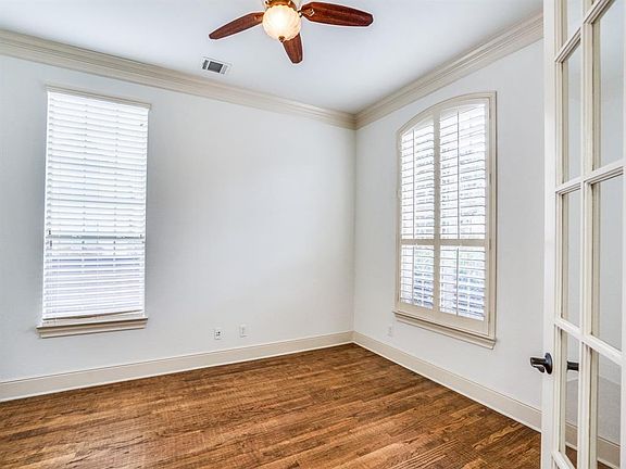 4th image of 4824 Deandra Ln