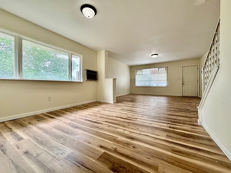 141 Horton St — Photo 4