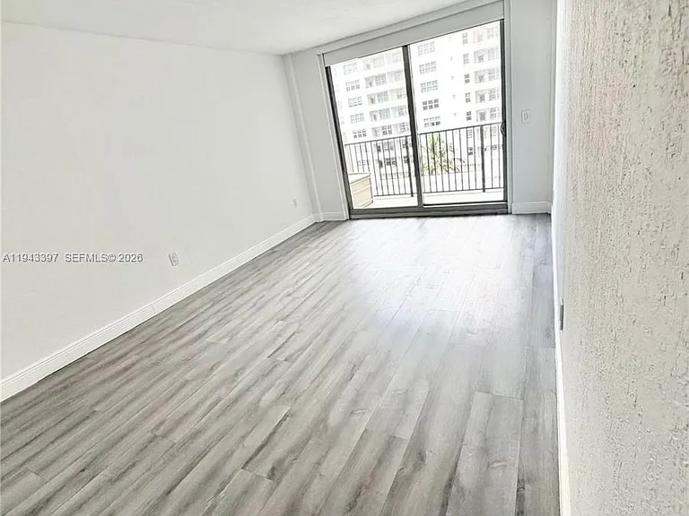 9273 Collins Ave #501 — Photo 2