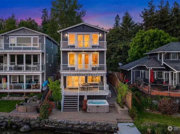 4287 E Lake Sammamish Shore Lane SE, Sammamish, WA 98075