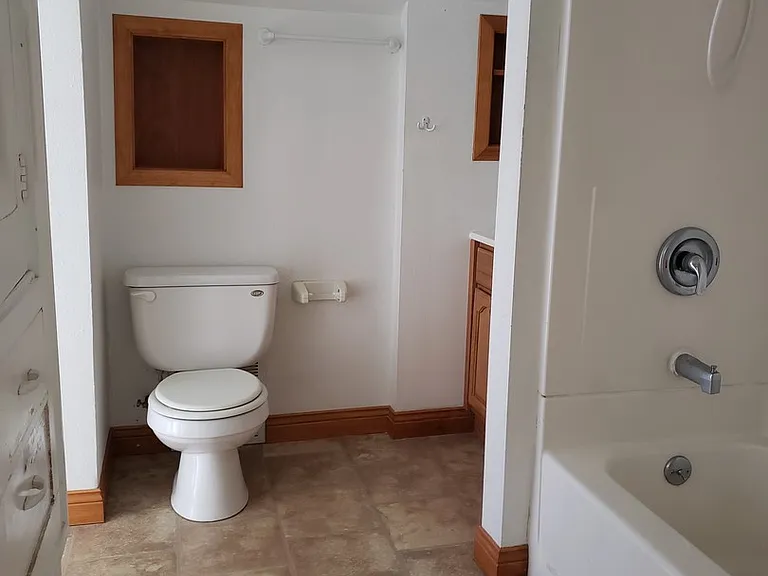 204 Ruder St — Photo 10
