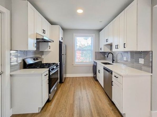 4918 N Hermitage Ave #3