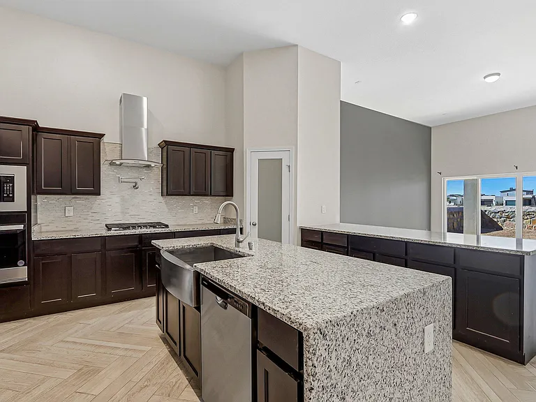 925 Louisiana Downs Ave — Photo 7