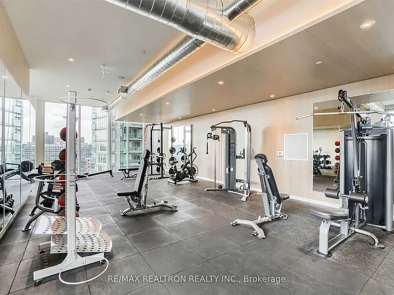 135 Liberty St #911 — Photo 10