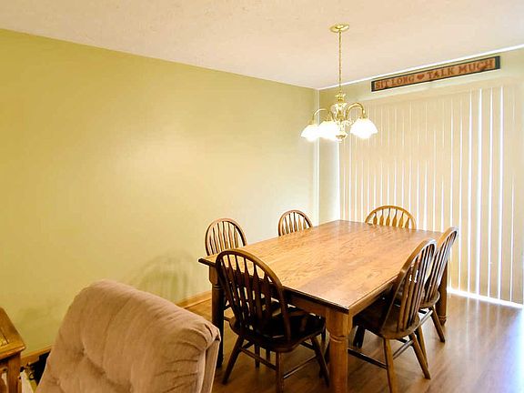 4th image of 1206 Hill Dr