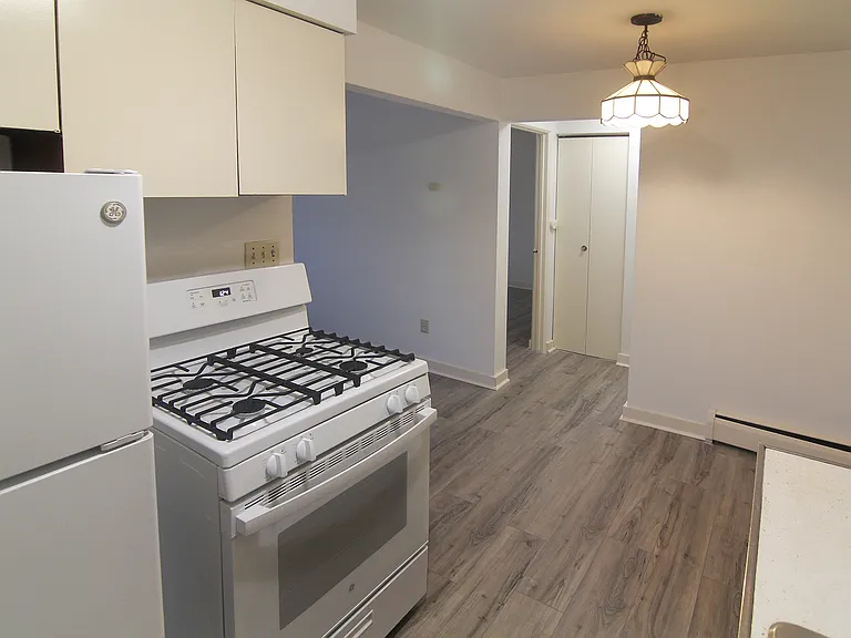 600 Allenby Ave #1 — Photo 1