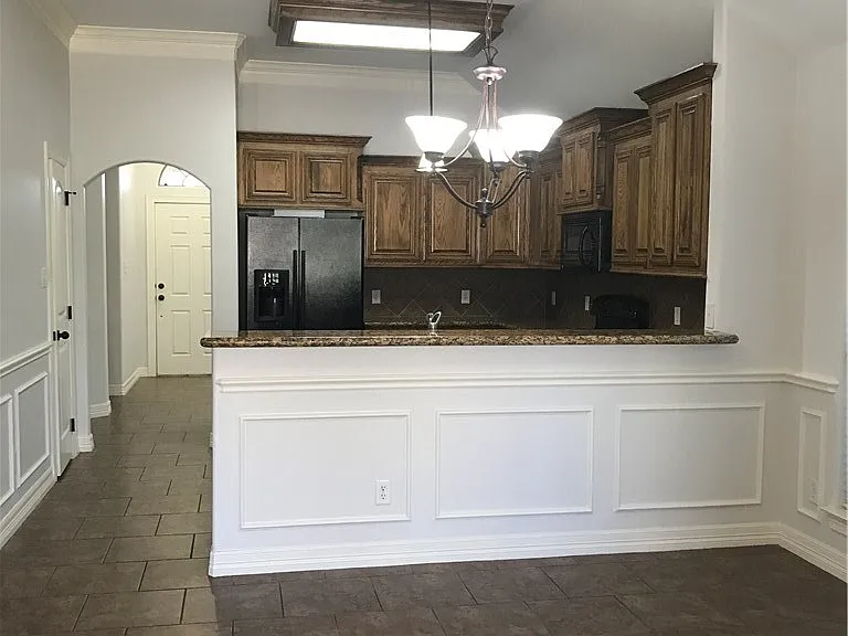 3905 Tournay Ln — Photo 8