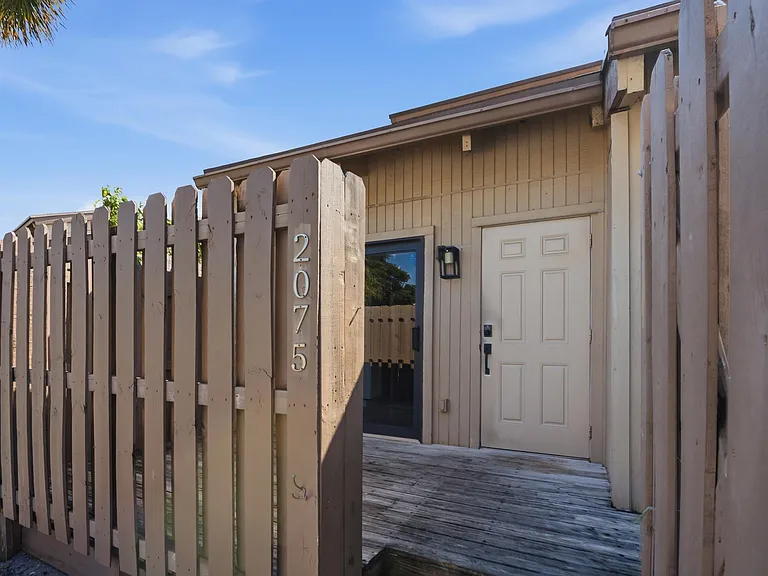 2075 SW 82nd Ave #2075 — Photo 3
