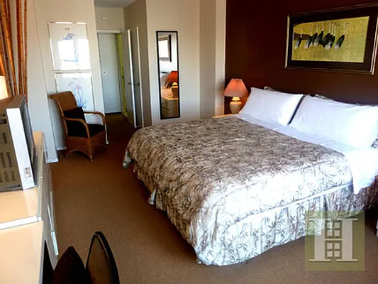 Rented by Halstead Real Estate | media 28