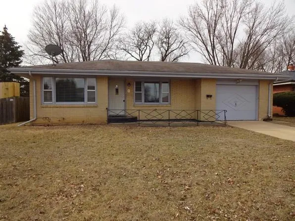 2316 Arthur Ave, Rockford, IL 61101