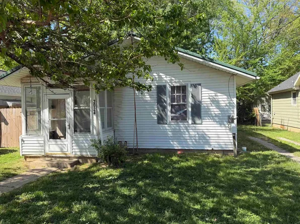 2024 Ravenswood Dr, Evansville, IN 47714
