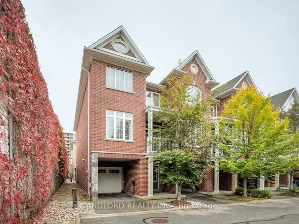 181 Plains Rd W Unit 28, Burlington, ON L7T 0B1