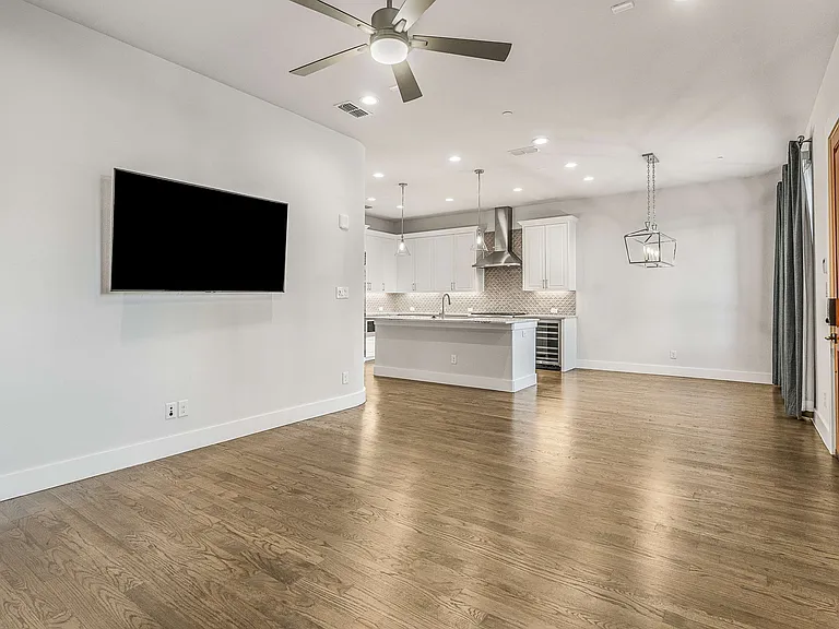 2800 Lakeside Pkwy #102 — Photo 21