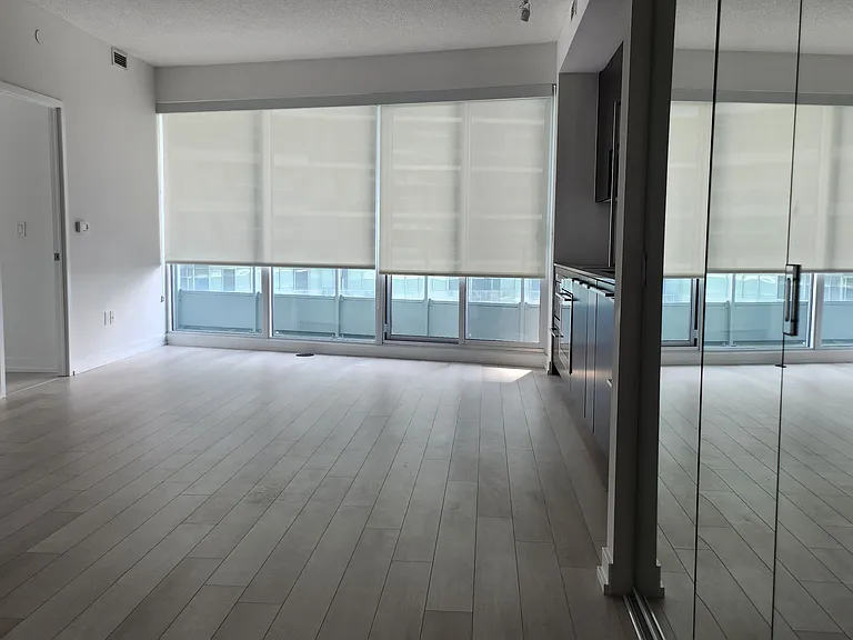115 McMahon Dr #1205 — Photo 2