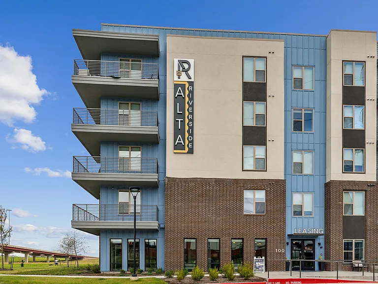 Alta Riverside — Photo 56