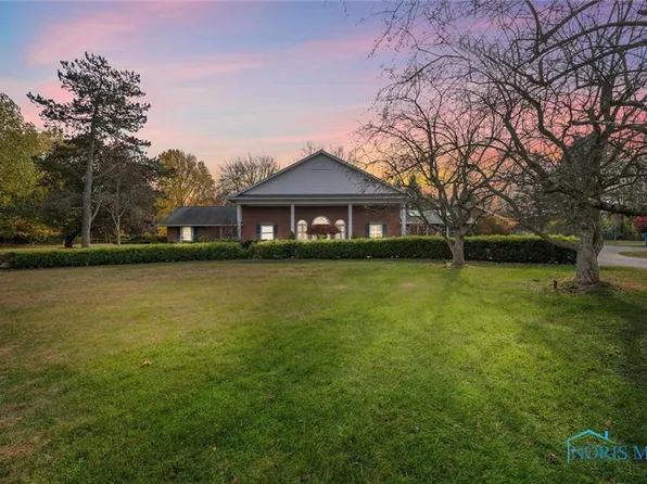 7025 Pilliod Rd, Holland, OH 43528