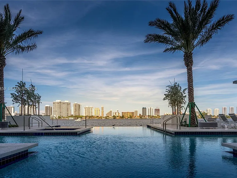 17301 Biscayne Blvd #1008 — Photo 29