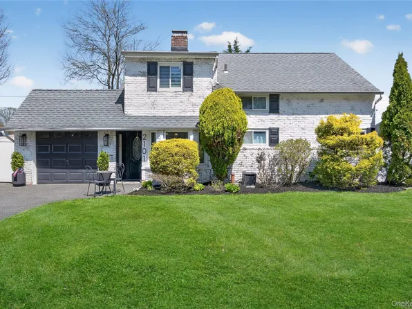 2101 Salisbury Park Drive, Westbury, NY 11590