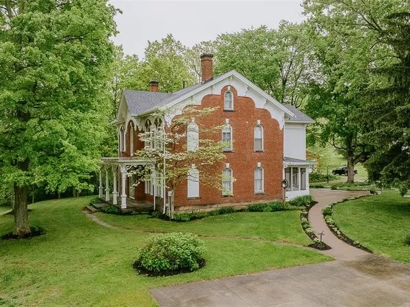 6877 Alliance Rd NW, Malvern, OH 44644