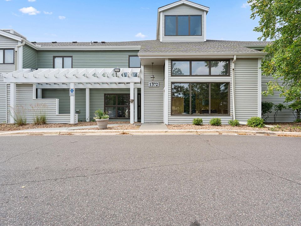 1st image of 1372 Carling Dr APT 306